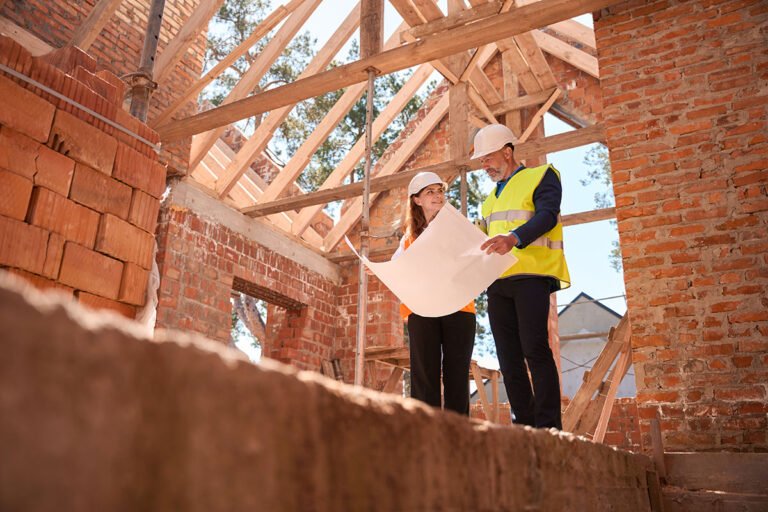 🏗️ The Importance of Discussing Construction Projects with Your Team